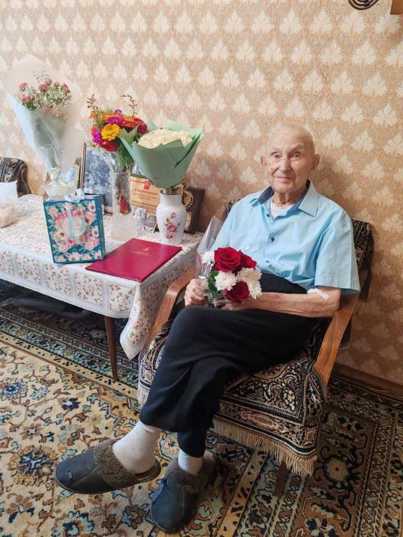 Председатель Тверского регионального отделения поздравила со 100-летним юбилеем участника Великой Отечественной войны
