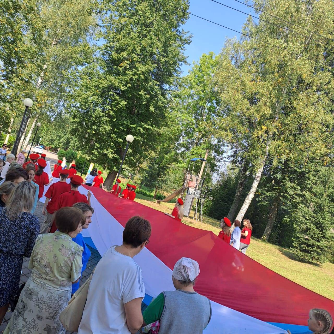 Активисты Жарковского местного отделения ТРО РВИО провели акцию «триколор»