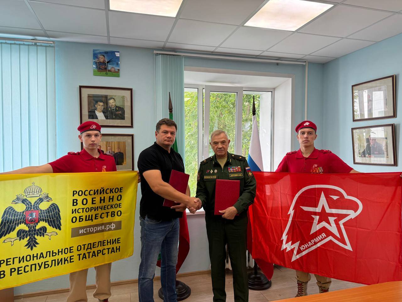 В Татарстане РВИО и ЮНАРМИЯ подписали соглашение о сотрудничестве