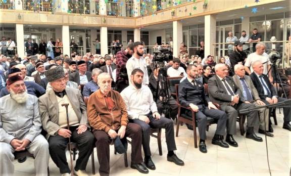 Заместитель руководителя РВИО в ЧР принял участие в презентации поэмы А.Тугузова