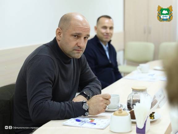 В Кургане с рабочим визитом побывал полпред президента в УрФО Артём Жога