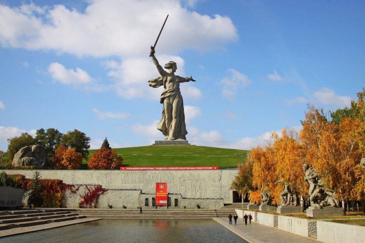 В Городе-герое Волгограде начал работу Межрегиональный форум «Геноцид в исторической памяти народов: история и современность»