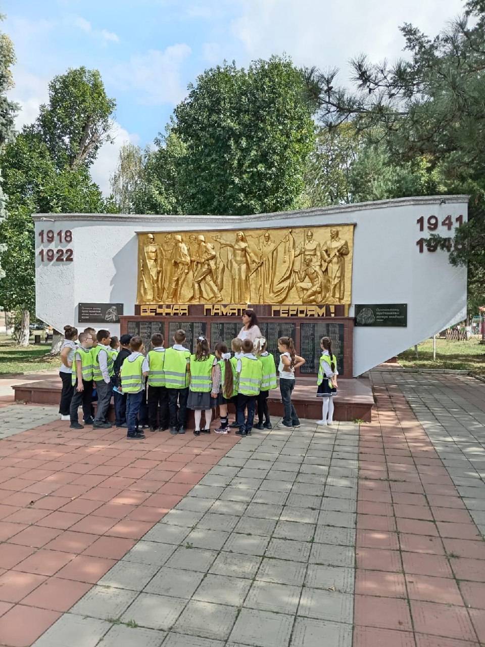 Экскурсия по памятникам Великой Отечественной войны п. Тульского, Майкопского района, Республики Адыгея