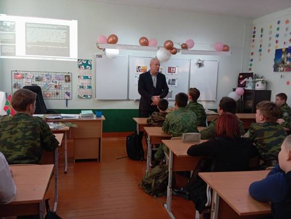 Курганским школьникам рассказали о подвиге 28 панфиловцев при обороне Москвы