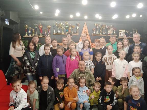 Патриотический центр "Партизан" в День народного единства провел спортивный турнир для многодетных семей