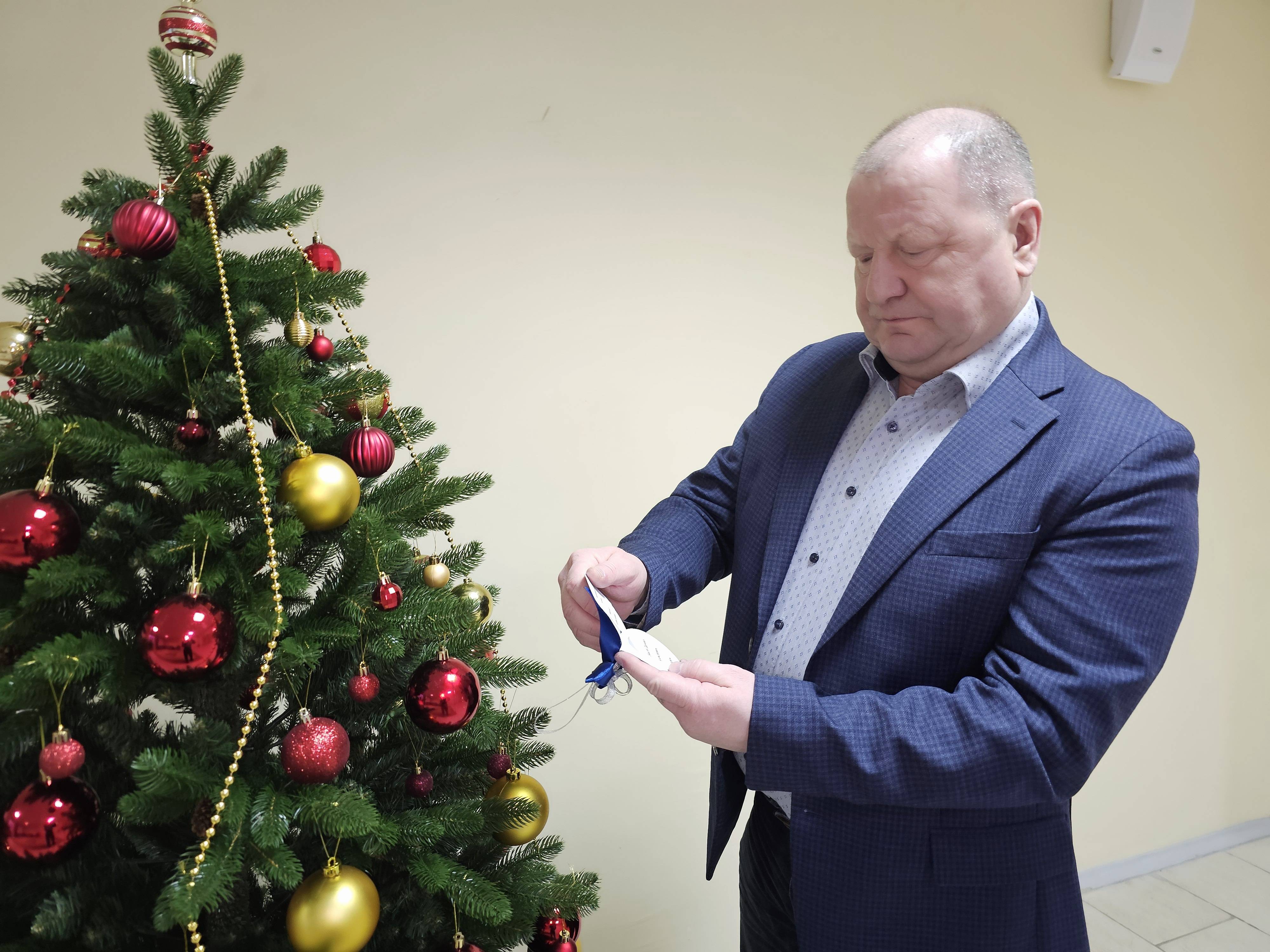 Руководитель Орловского регионального отделения РВИО принял участие в акции «Елка желаний»