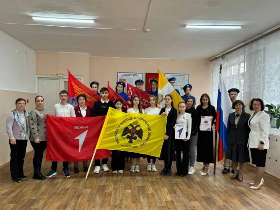 Я сердце не предам, я знаю, всё отдам, чтобы жила моя Россия: памятные мероприятия ко Дню военной присяги от РО РВИО СК