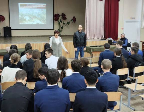 В МБОУ «Средняя школа № 56» состоялся урок мужества и военной истории, посвящённый Дню воинской славы России — 24 декабря - День взятия турецкой крепости Измаил русскими войсками под командованием А.В. Суворова (1790 год).