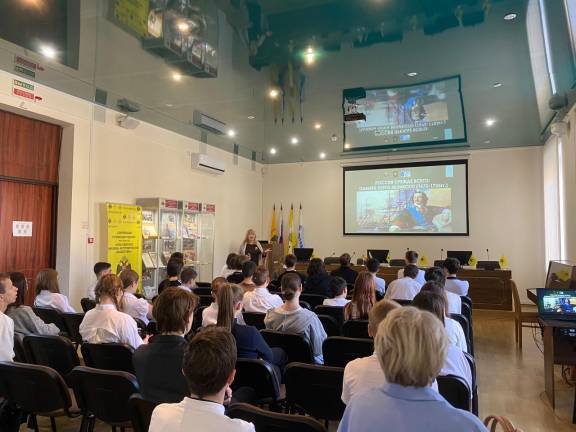 «Россия прежде всего»: исторический семинар РО РВИО СК для школьников в память о Петре I