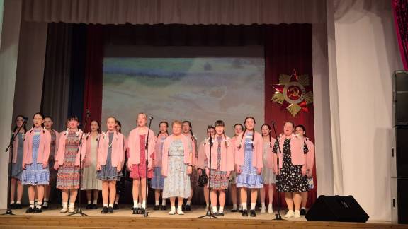 В Дебёссах прошёл конкурс "Битва хоров", посвященный Году защитника Отечества