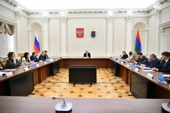 Глава Карелии провел первое заседание Общественного совета региональной программы «Герои Карелии»