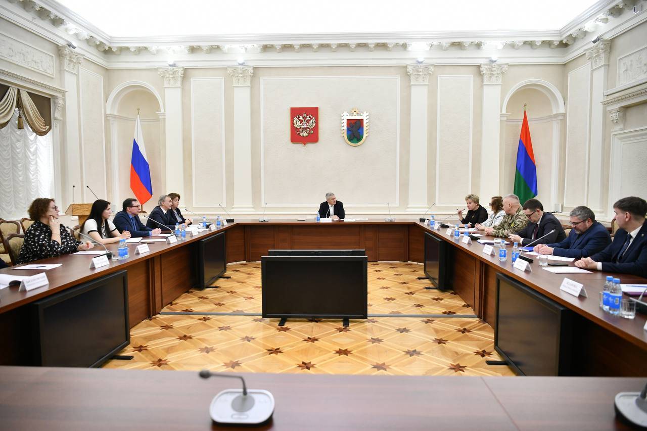 Глава Карелии провел первое заседание Общественного совета региональной программы «Герои Карелии»