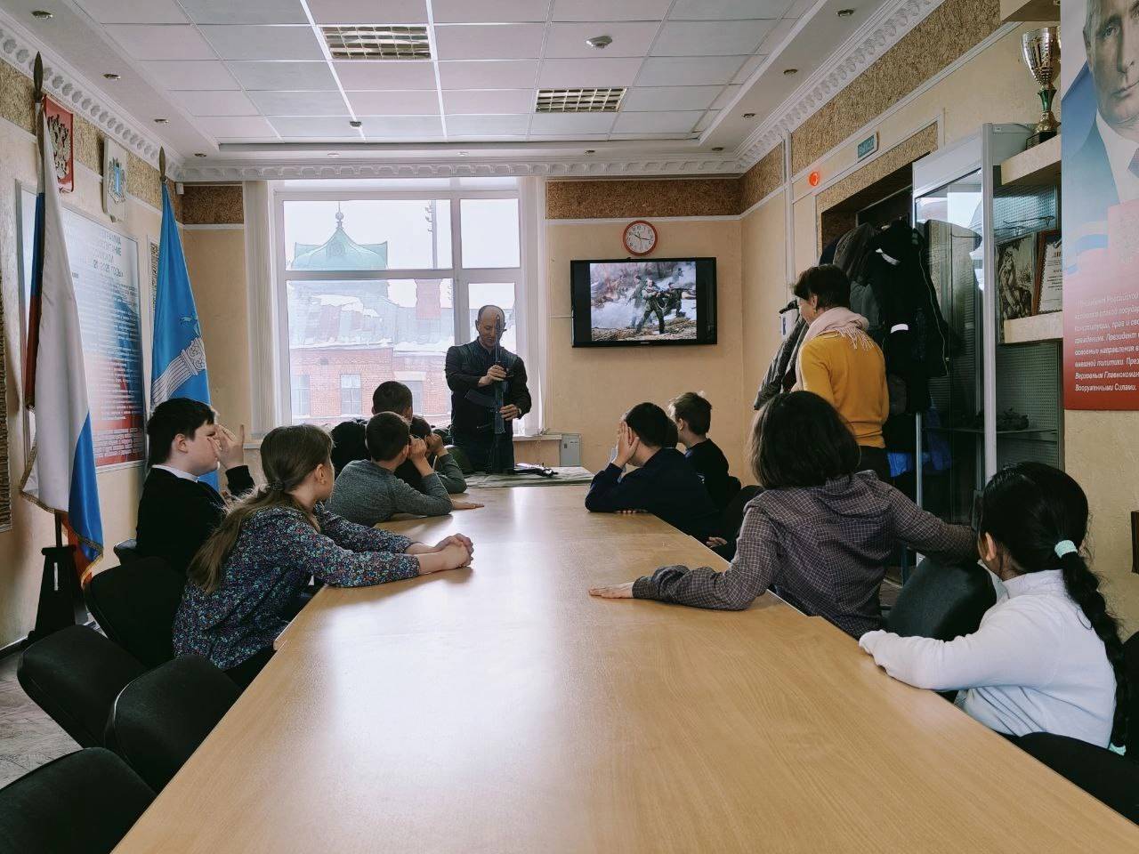 "Урок мужества и военной истории" для обучающихся ОГКОУ «Школа для обучающихся с ограниченными возможностями здоровья № 39»