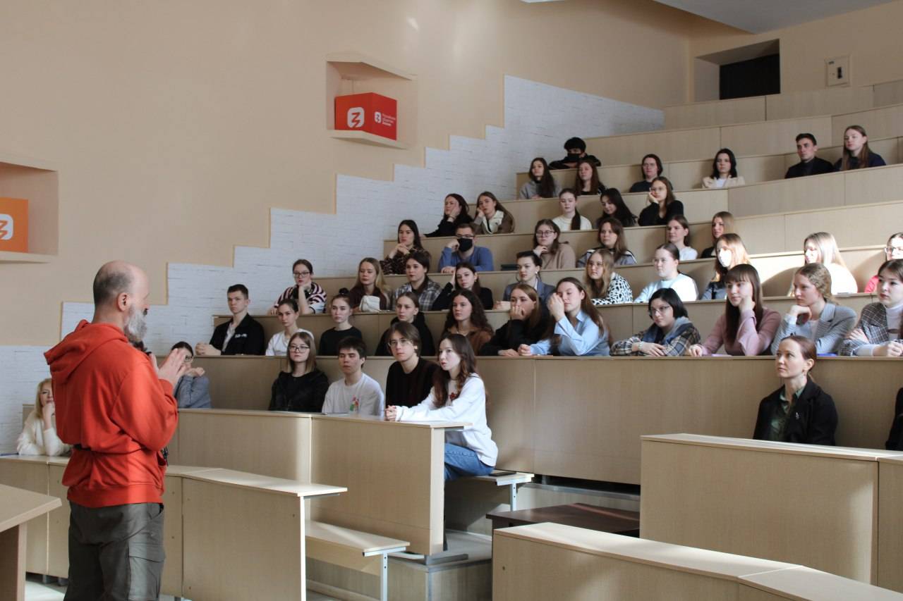 Председатель РО РВИО Игорь Олегович Петрищев принял участие в встрече с писателем-фантастом Дмитрием Емцом