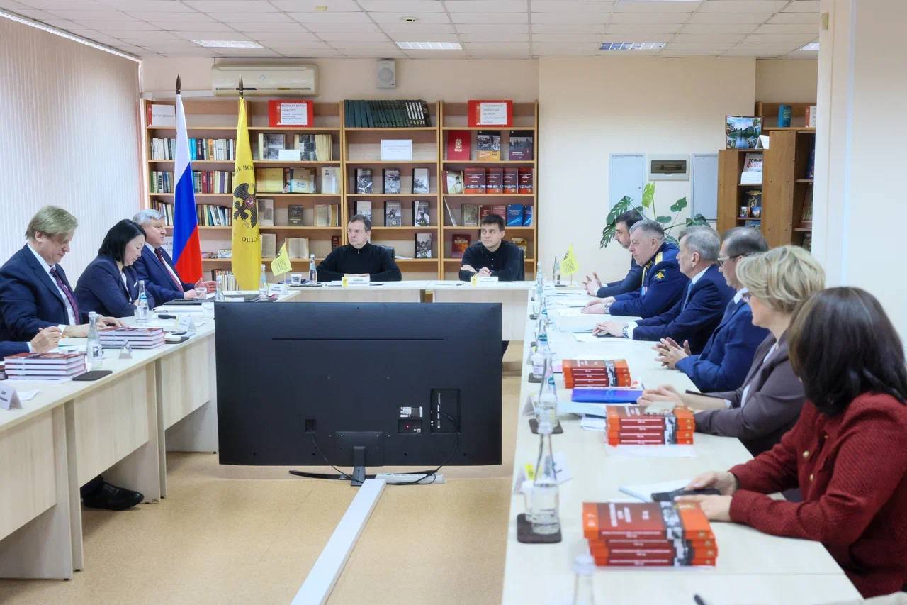 Владимир Мединский встретился с Региональнымии отделениями РВИО в СФО