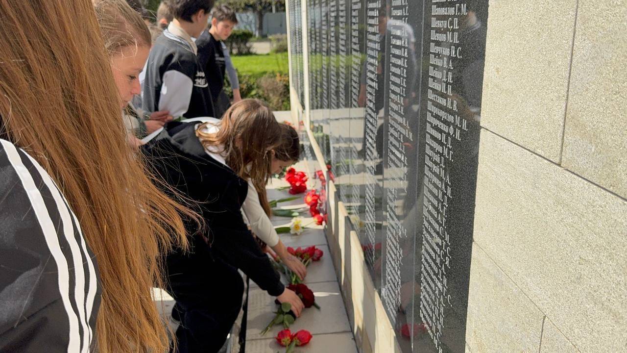 «Бухенвальдский набат»: мероприятия РО РВИО СК в Международный день освобождения узников фашистских концлагерей