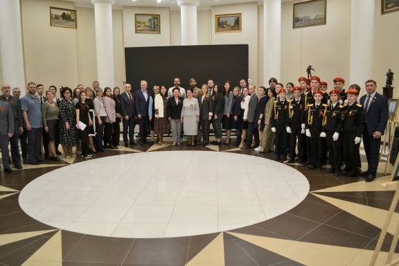 Круглый стол «Великая Победа: наследие и наследники»