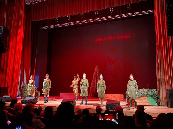 «А зори здесь тихие»: театр-студия «Слово» под руководством члена РО РВИО СК Пересыпкина Е.П. представила обновленную версию спектакля