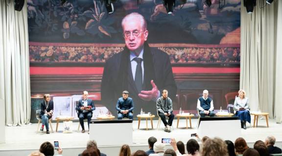 «Книжный поезд» прибыл в Казань