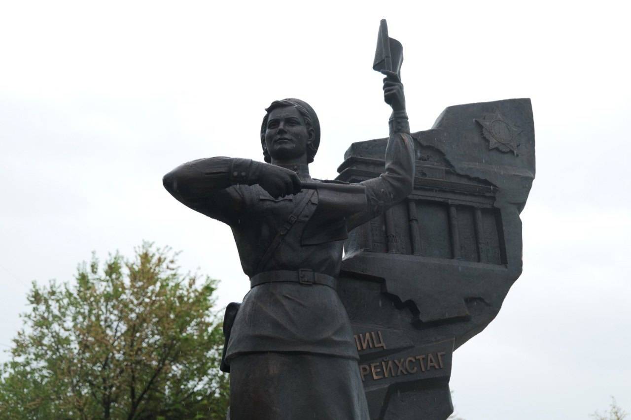 Члены реготделения РВИО приняли участие в церемонии открытия памятника