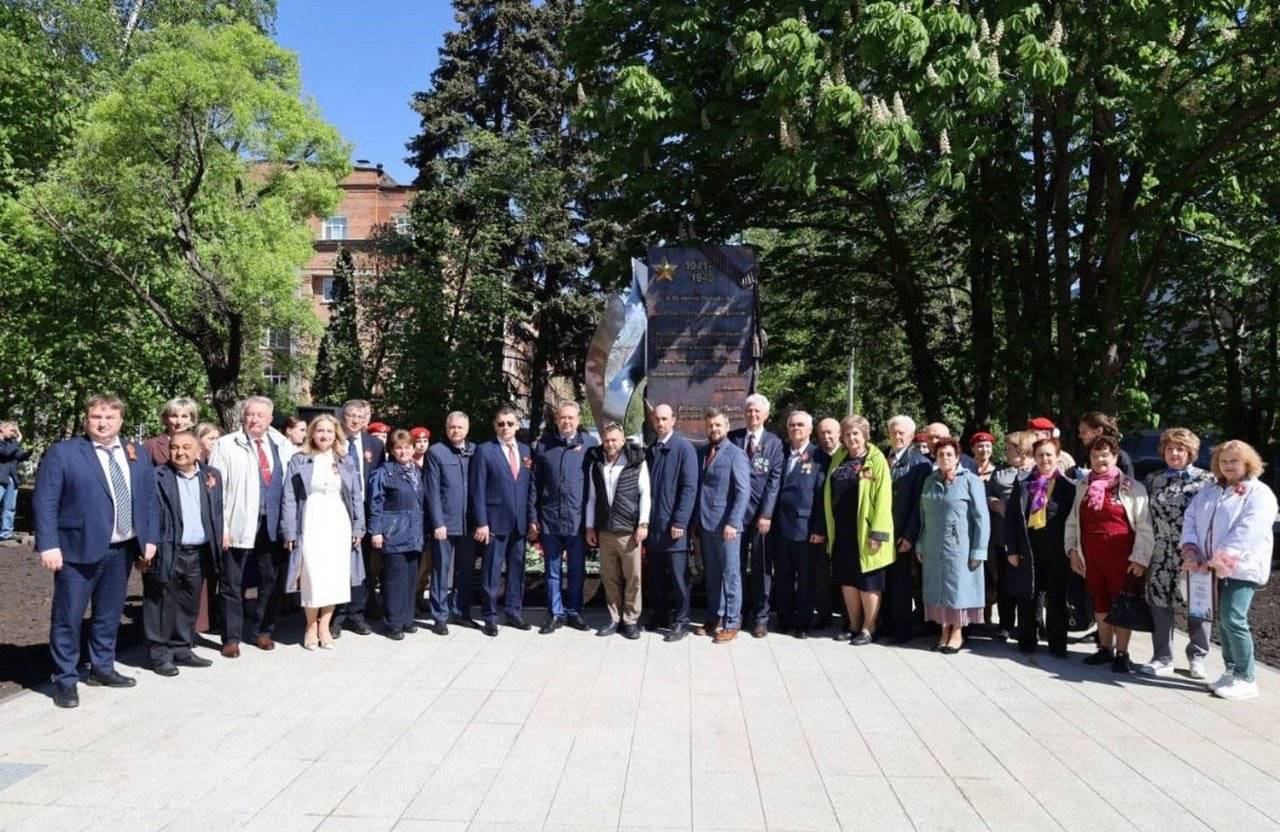 Монумент в честь героев Великой Отечественной войны был установлен в Ульяновске в преддверии юбилея Великой Победы.