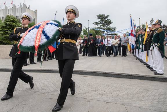 В Севастополе отметили День подвига брига "Меркурий"
