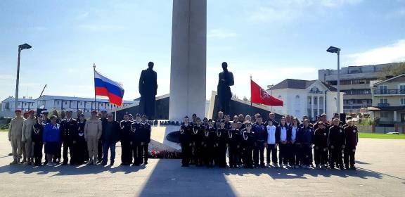 "Слияние Вечных огней" прошло в Севастополе