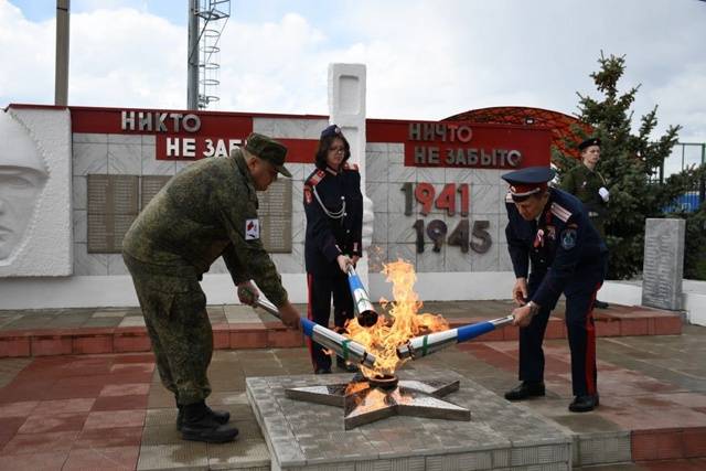 В селе Троицкий Сунгур Ульяновской области зажжен Вечный огонь в рамках Всероссийской акции «Храним огонь Победы», приуроченной к 80-летию Победы в Великой Отечественной войне.