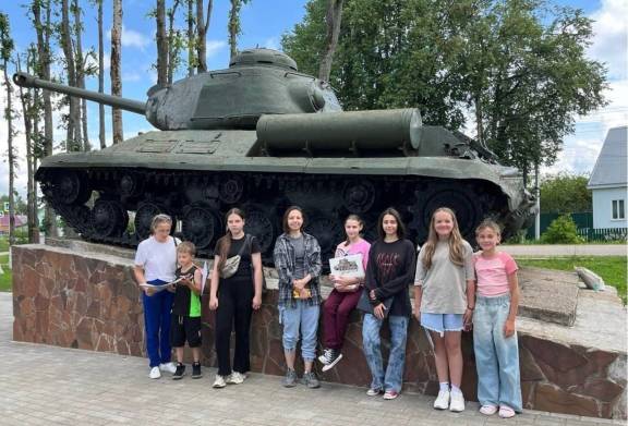 В ВИМ «Юхнов – город воинской доблести» прошёл художественный пленэр, посвященный 80-летию Великой Победы