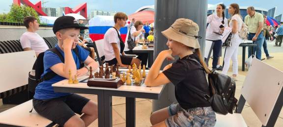 В Кузбассе состоялся блицтурнир «Четырех коней» по шахматам