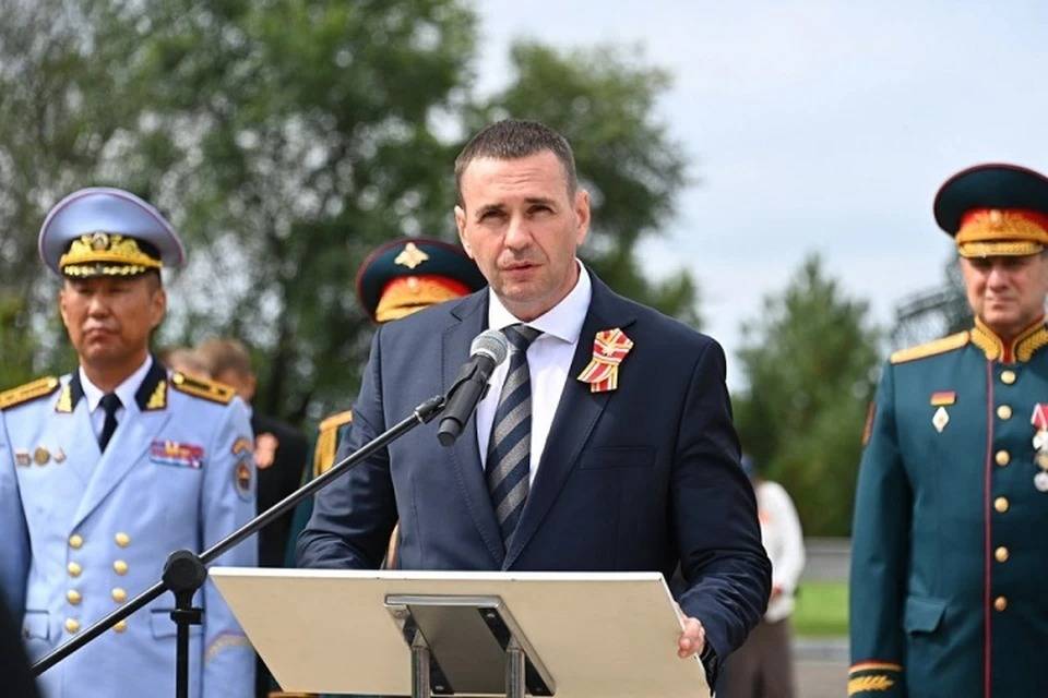 Сегодня в Хабаровске целой чередой торжественных мероприятий мы отдаём дань памяти и уважения одному из величайших событий в мировой истории — 80-й годовщине Победы над милитаристской Японией и окончания Второй мировой войны.