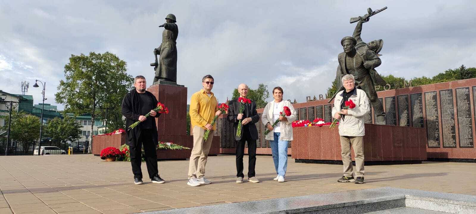 Участники IV Международной научной конференции «Уроки Второй мировой войны и современность» почтили память героев