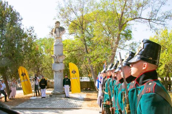 В Севастополе РВИО провело мемориальный митинг к 170-летию обороны 1854-55 гг.