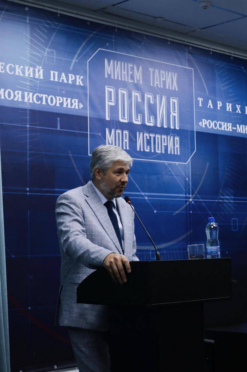 В Казани обсудили вклад Татарстана в Победу: разговор о городах трудовой доблести