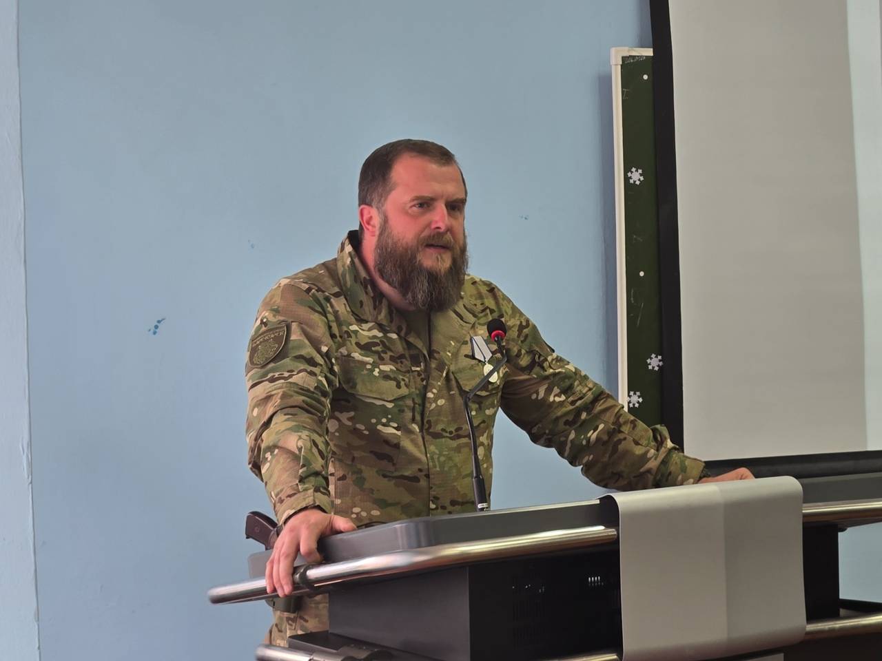 При содействии регионального отделения РВИО курские студенты встретились с ветераном спецоперации