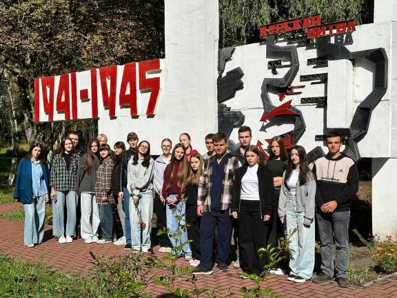 При содействии регионального отделения РВИО курские студенты побывали в памятных местах области