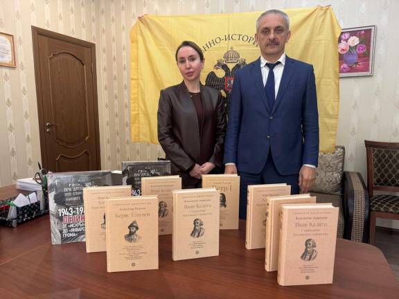 Энрик Муслимов поздравил с Днем дагестанской культуры и языков