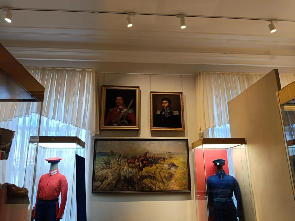 В Новочеркасске открылась выставка «Герои казачьей гвардии»