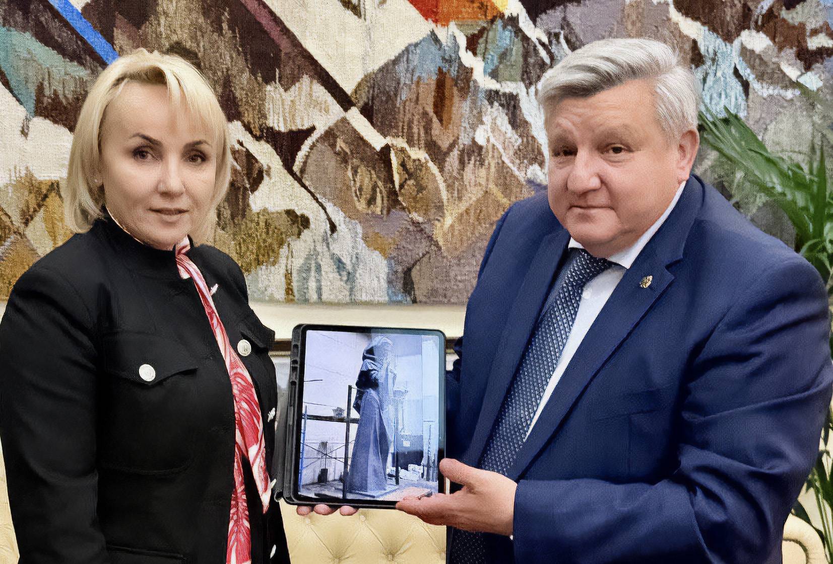 Рабочая встреча Николая Овсиенко с Губернатором ЕАО Марией Костюк