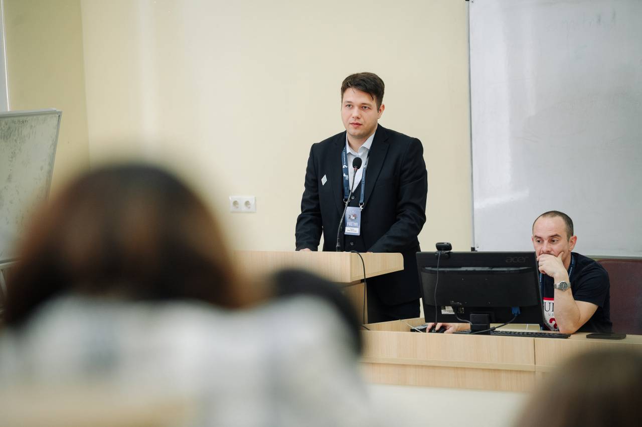 Очкуров Никита представил опыт БГПУ на всероссийском семинаре «Без срока давности»