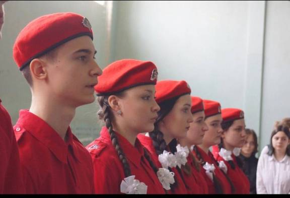 Военно-патриотический клуб объединил сердца юных героев