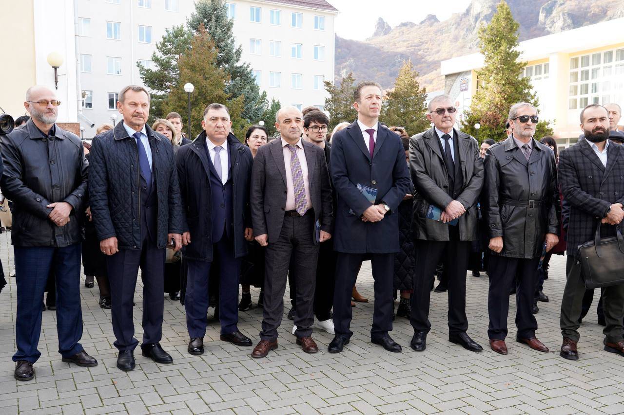 Памятное мероприятие, приуроченное к 197-летию вхождения Карачая в состав России