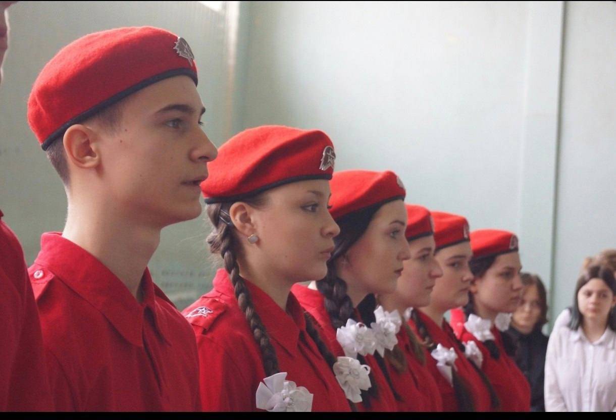 Военно-патриотический клуб объединил сердца юных героев