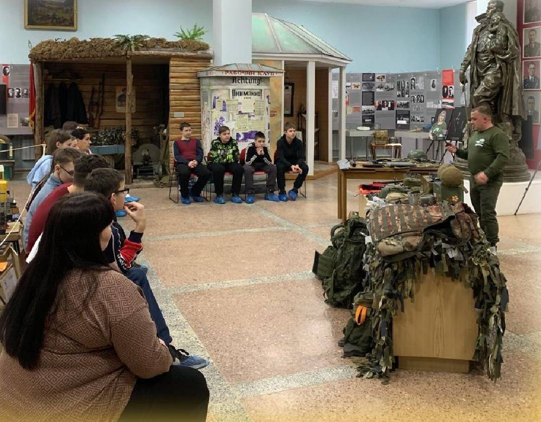 Исторический час «Гордимся славою героев»