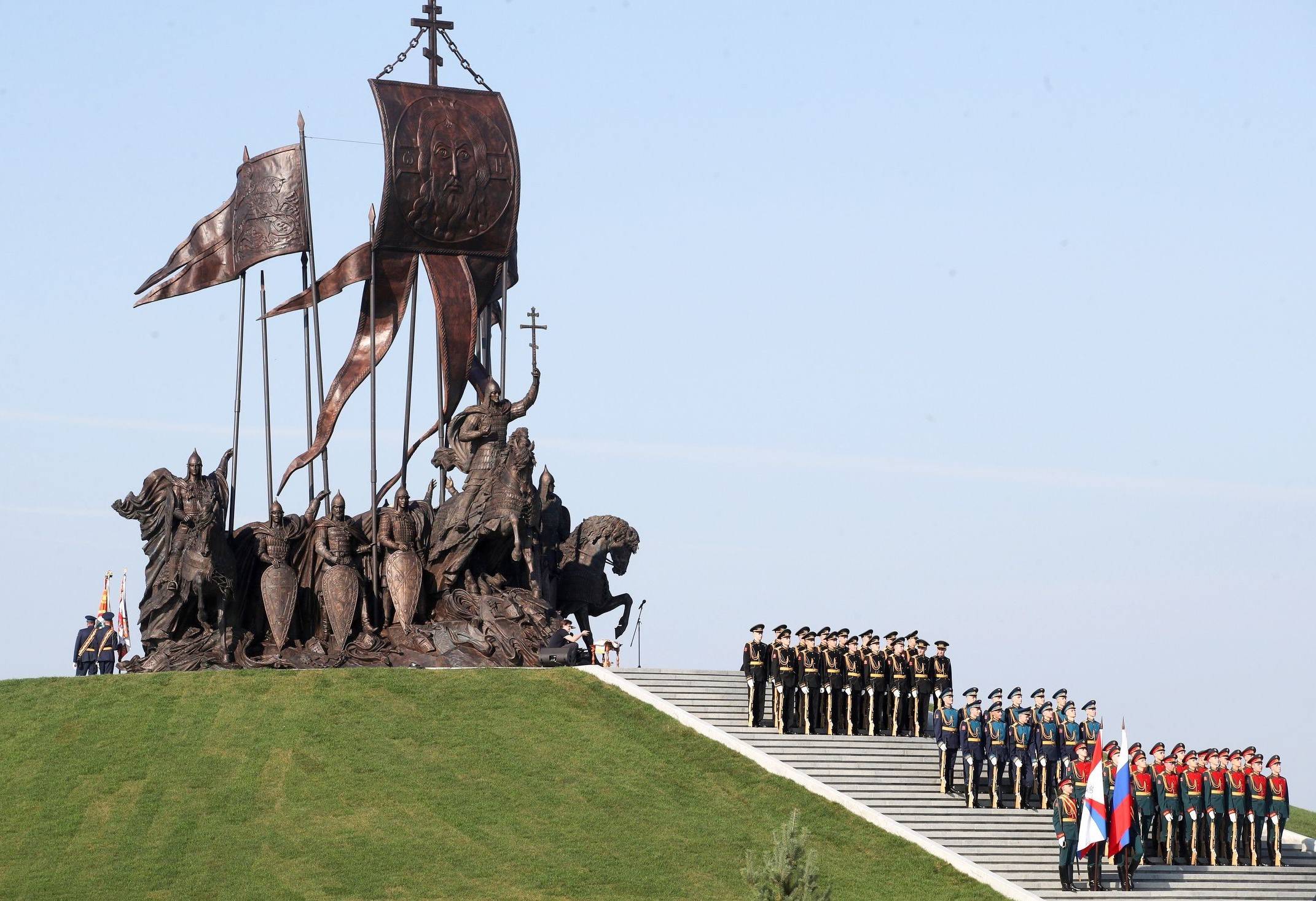 Мемориал «Князь Александр Невский с дружиной» отмечен Премией Правительства