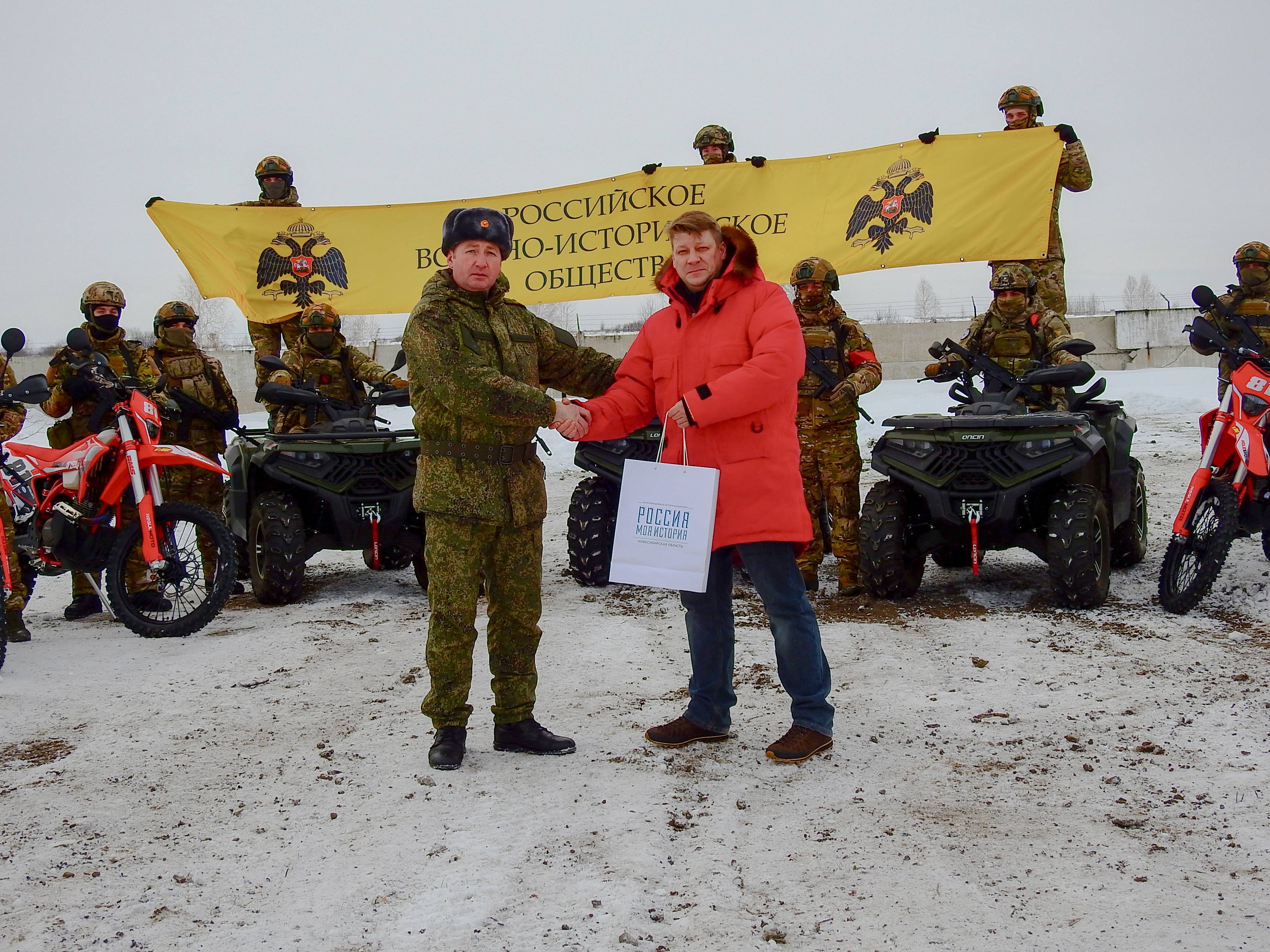 Торжественная церемония передачи техники бойцам бригады специального назначения