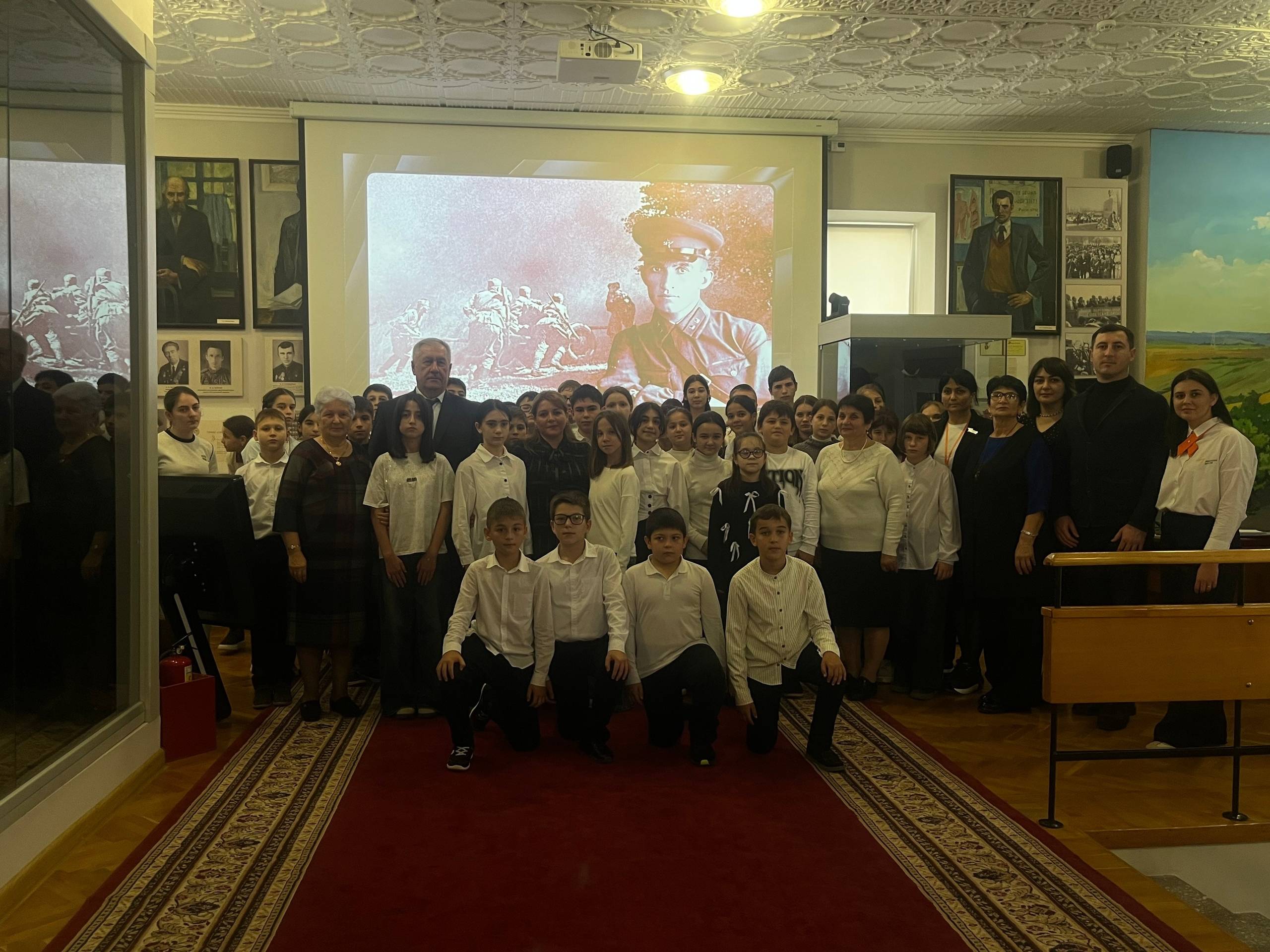 Урок мужества «Герой остался в строю»