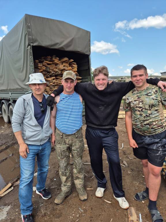 Помощь бойцам СВО: пиломатериалы направлены из Калининского округа
