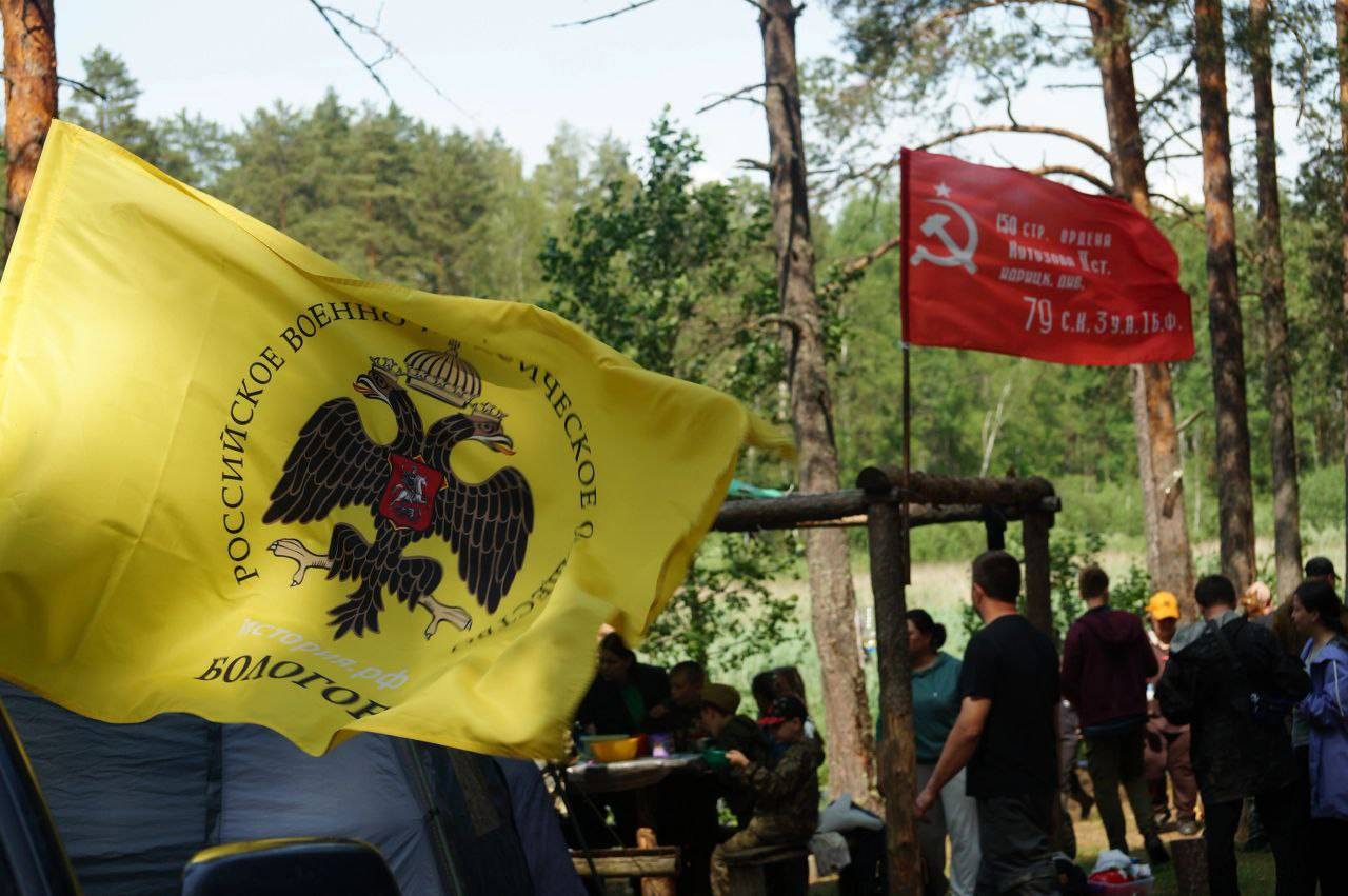 Юные каратисты из Бологое прошли военно-патриотический поход в честь 80-летия Победы