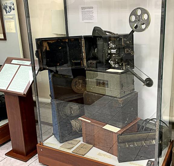 Выставка «Передвижная киноустановка - свидетель Великой Отечественной войны 1941-1945 гг.»